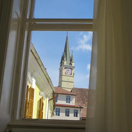 Ferdinand Apartment