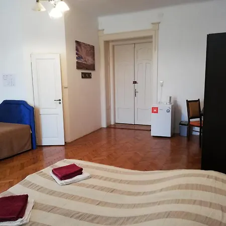 Ferdinand Apartment *